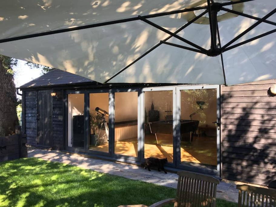 فيلا Crossing Retreat - Pool Table, Projector, Barn Tunstead  المظهر الخارجي الصورة