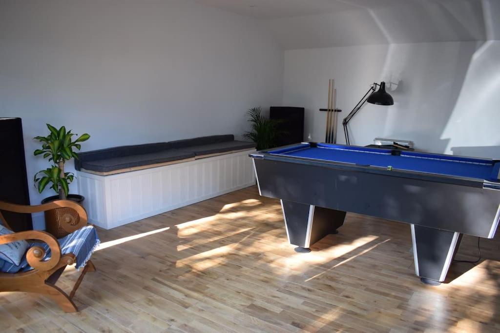 فيلا Crossing Retreat - Pool Table, Projector, Barn Tunstead  المظهر الخارجي الصورة